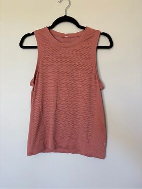 Women’s Lululemon breeze by tank in dusty mauve size 6